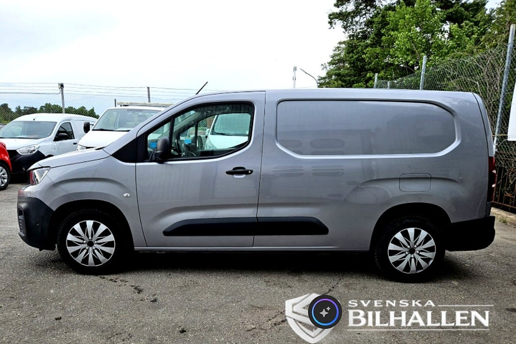 Peugeot Partner Utökad Last 1.5 BlueHDi Momsbil L2 Drag Nyserv Nybesikt
