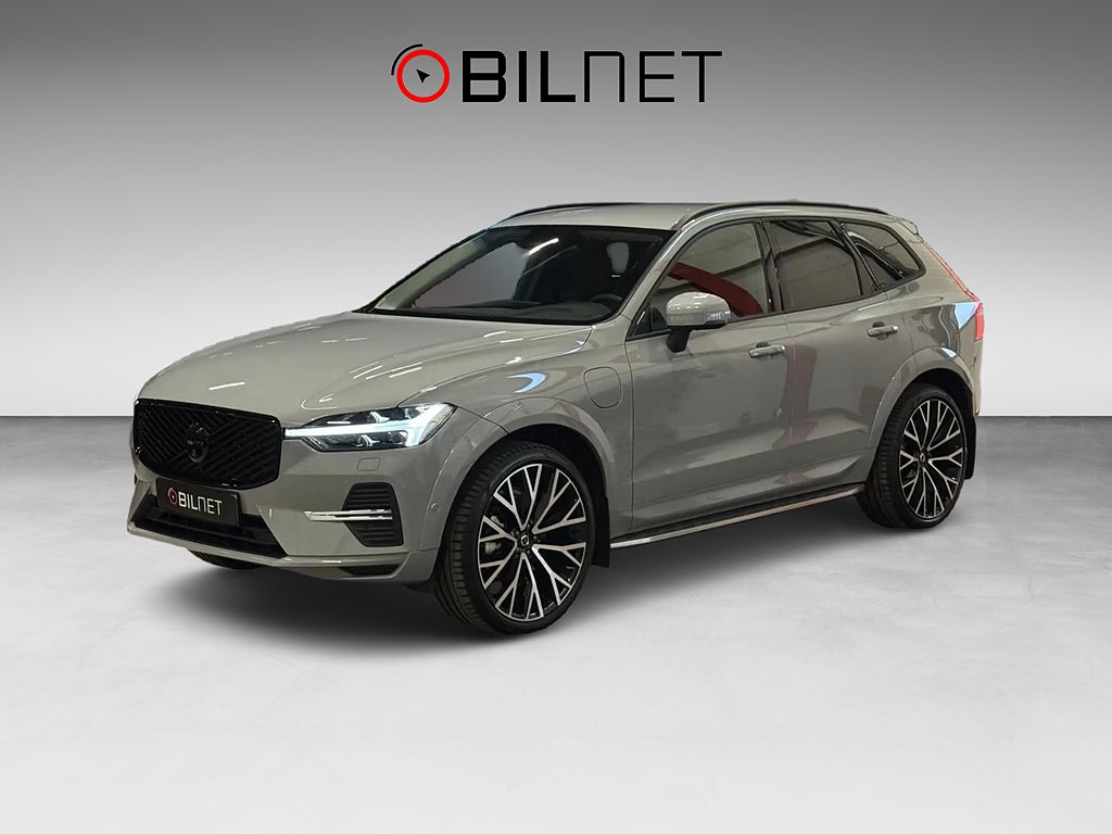 Volvo XC60 Recharge T6 AWD 495mil / 2026 H/K 22" Drag 360 Värmare