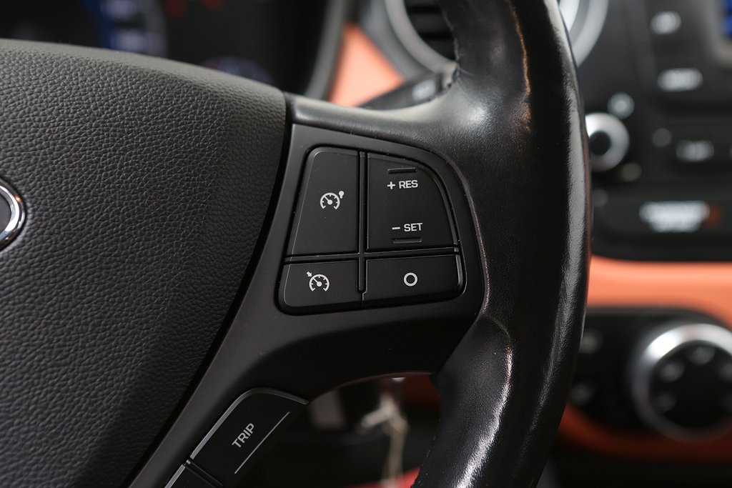 Hyundai i10 1,0 67hk ComfortPlus 1ägare Nyservad + Nybesik 2015