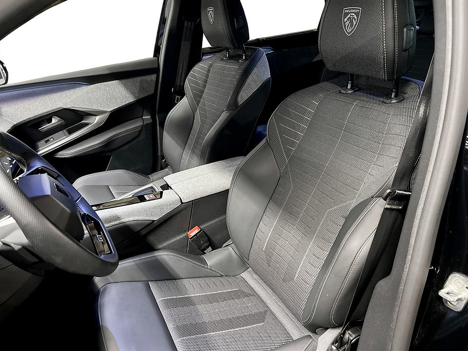 Bild på Peugeot 5008 GT Hybrid 145hk Aut 7-SITS B-KAMERA CARPLAY