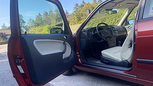 En otroligt fin Saab 900 Talladega Coupé. Foto: Bilweb Auctions. 