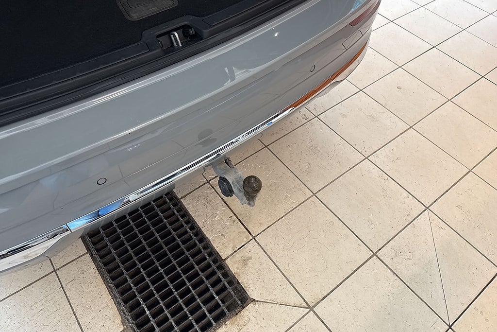 Volvo XC60 Recharge T6 AWD Aut Core Edition V-hjul Pano Kamera Nav miniatyr 5