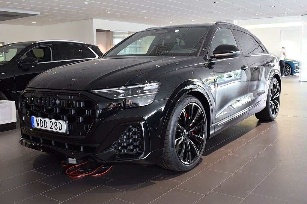 Audi Q8 60 TFSIe Quattro S-line Selection Ny Lagerbil 2027