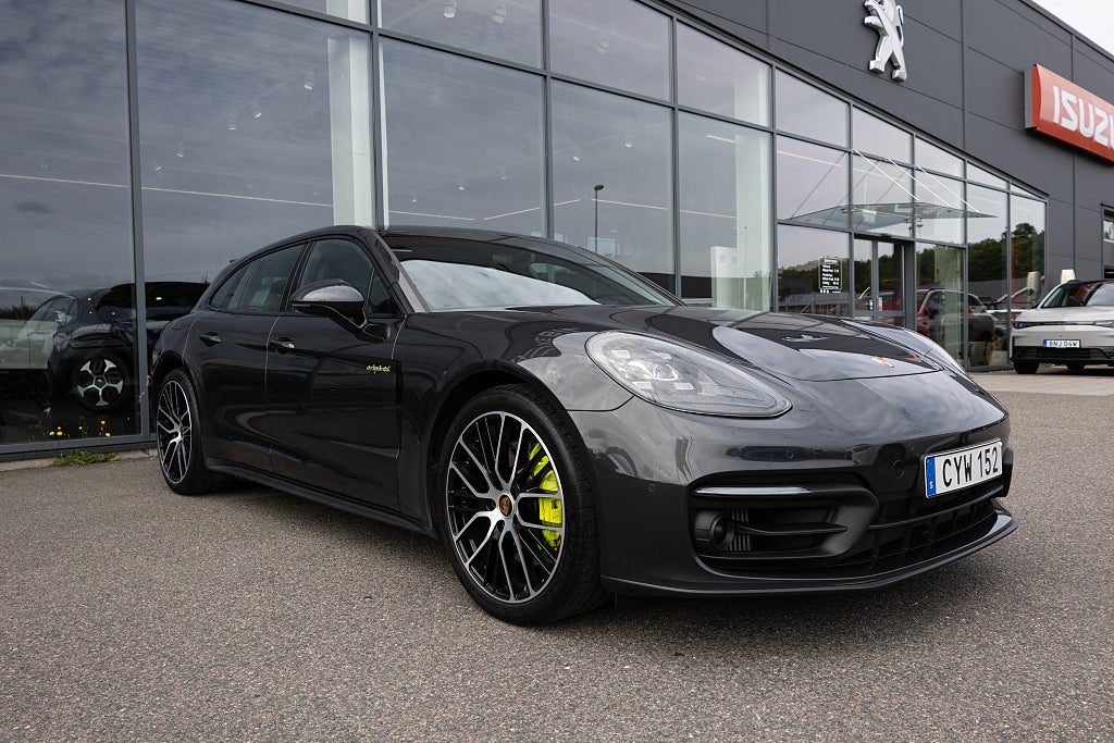 Porsche Panamera 4 E-Hybrid Sport Turismo PDK 462 hk Se utrustning!