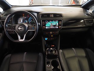 Halvkombi Nissan Leaf 13 av 22