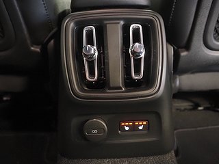SUV Volvo XC40 20 av 25