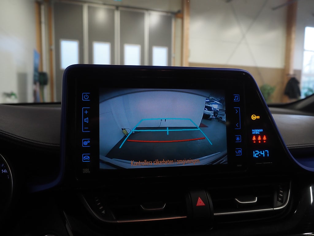 Toyota C-HR Hybrid 122hk CVT Style | Backkamera | 2017