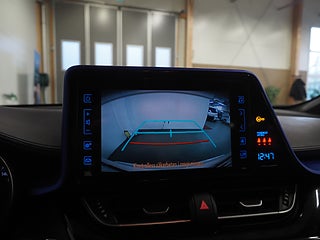 SUV Toyota C-HR 18 av 20