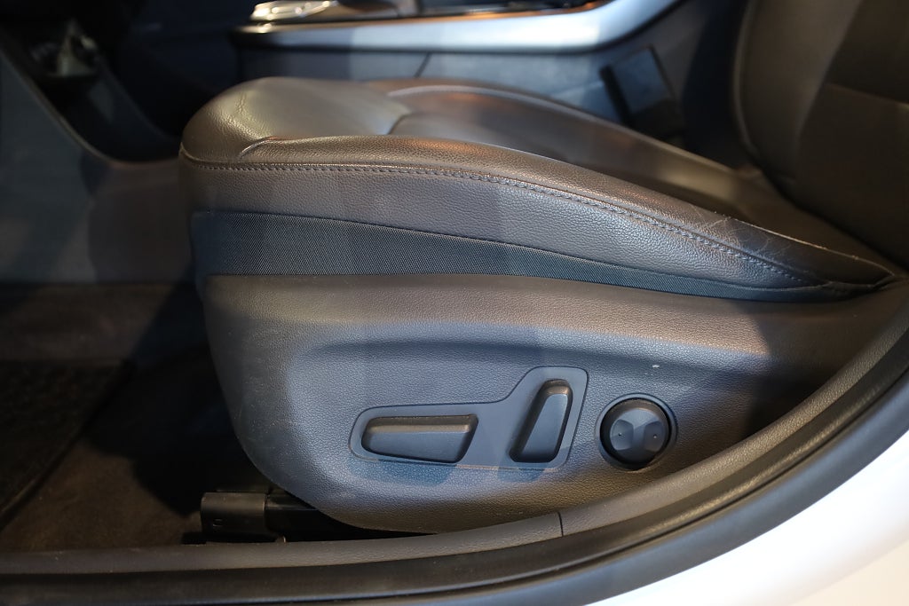 Hyundai IONIQ Electric 38.3 kWh Premium Plus Elstol Skinn