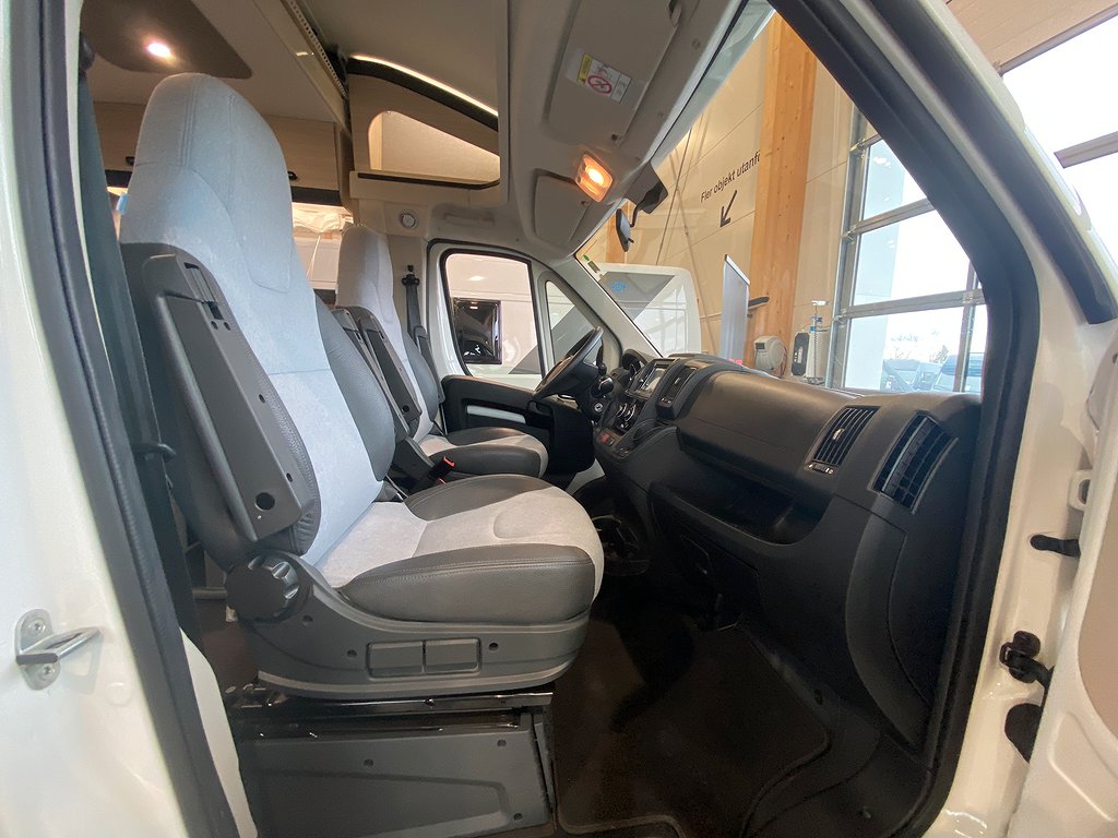 Sun Living S 75 SC / B-körkort / Auto 9-vxl / Solcell / Taksäng - Sun Living