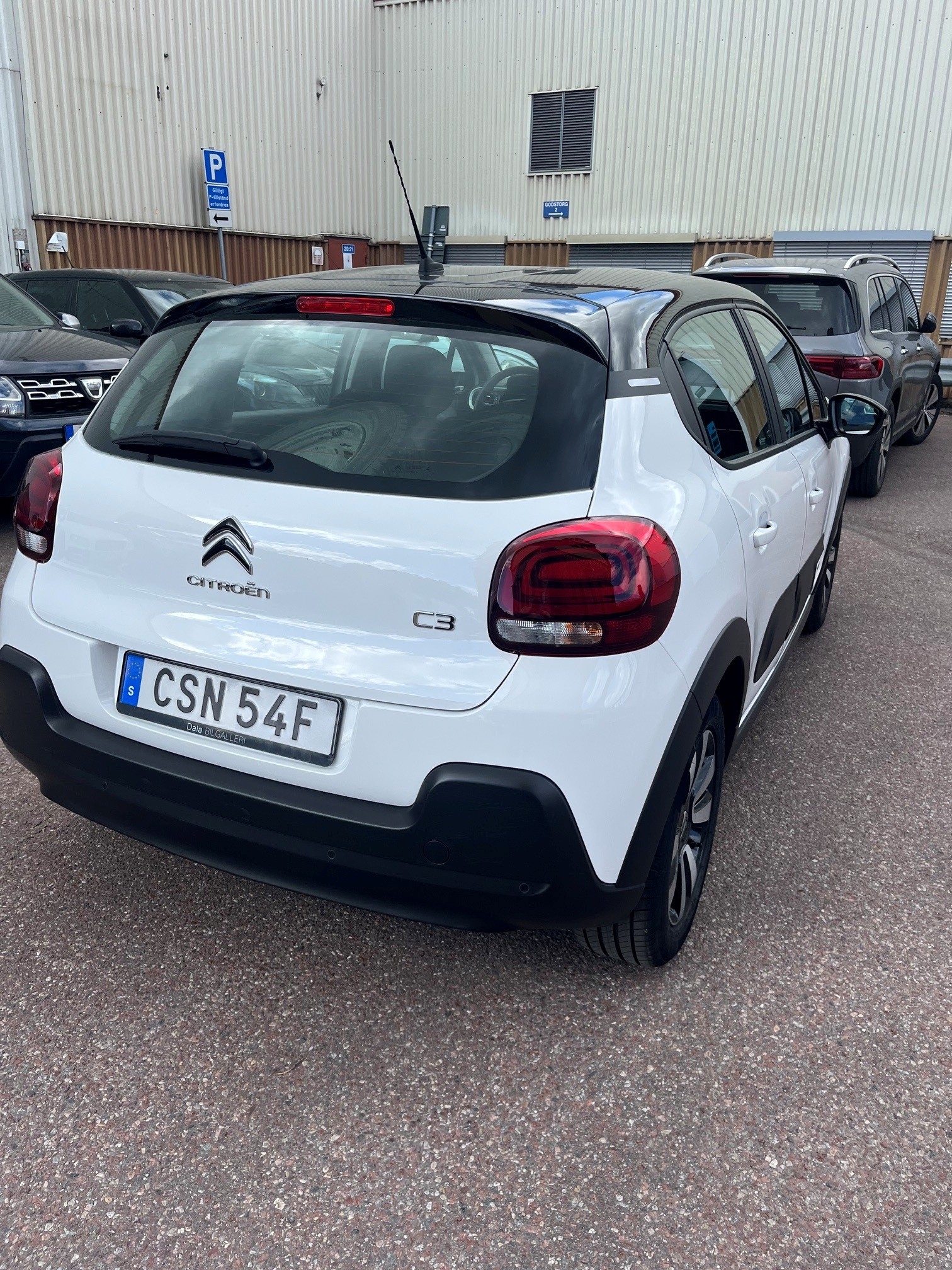 Citroen C3 1.2 PureTech 83 Shine Euro 6 2021, photo 2/37
