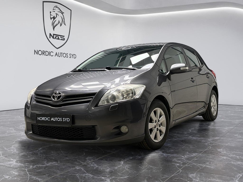 Toyota Auris 5-dörrar / 1.4 D / Plus 