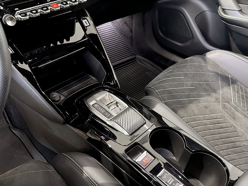 Bild på Peugeot 2008 GT 1.2 PT 130hk Aut B-KAMERA CARPLAY