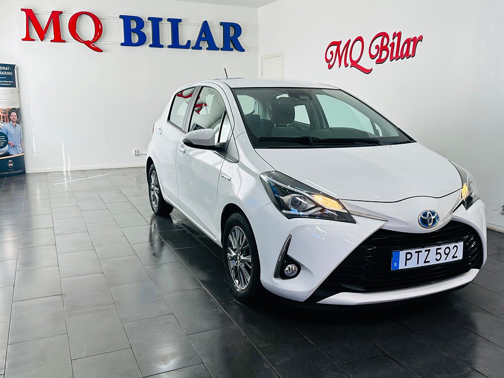 Toyota Yaris Hybrid e-CVT Active Euro 6 Backkamera 101hk