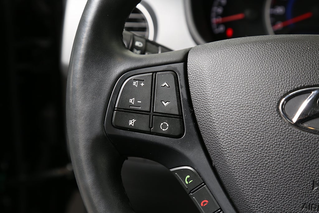 Hyundai i10 1,0 blue 67hk Trend CarPlay P-sensorer 2019
