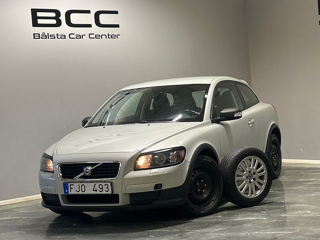 Volvo C30 2.4 Kinetic SoV-hjul Kamrem bytt Ny besiktigad Prisvärd