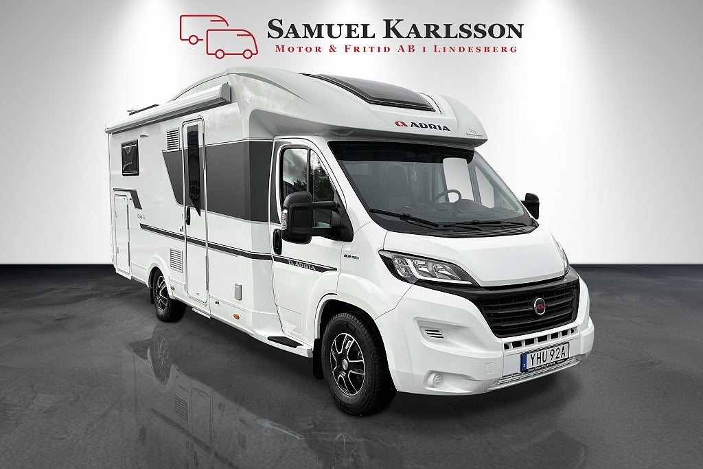 Adria Coral 670 DC Plus | EP Stödben | AC | Queenbed | Solcell | 150 H