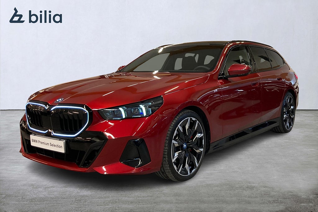 BMW 530e xDrive Touring M Sport PRO Panorama B&W Kamera Drag