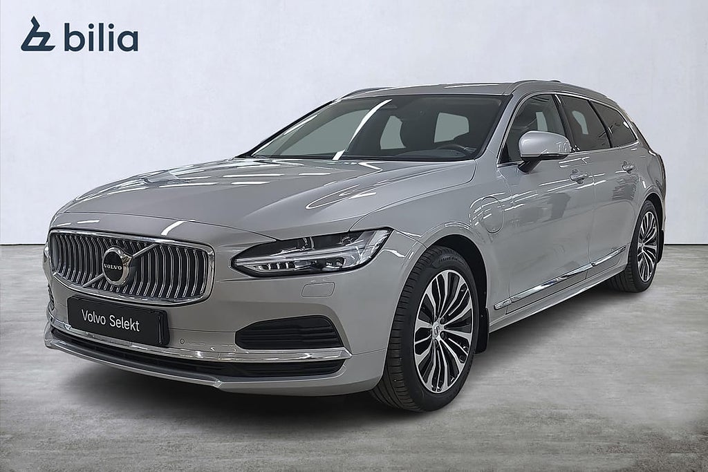 Volvo V90 Recharge T6 Core Edition/ Sensorer fram och bak/ El värmare/ Car