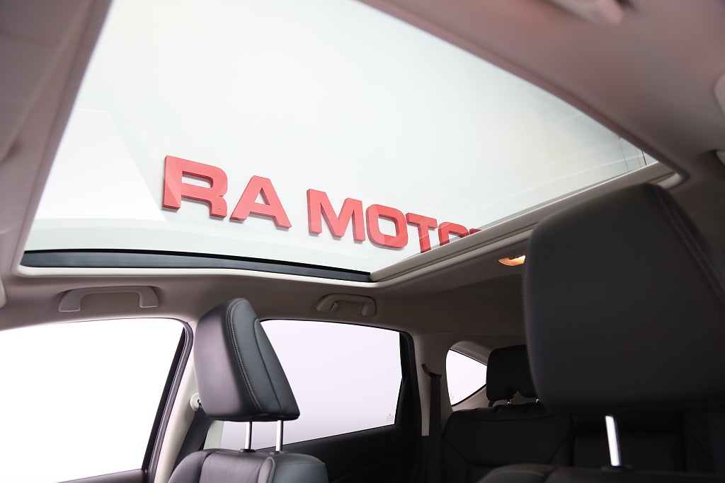 Honda CR-V 2,0 i-VTEC 155hk Executive Aut Skinn Panorama Drag 2015