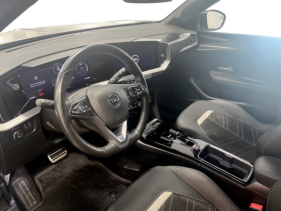 Bild på Opel Mokka-e Ultimate 50kWh 136hk Aut B-KAMERA CARPLAY