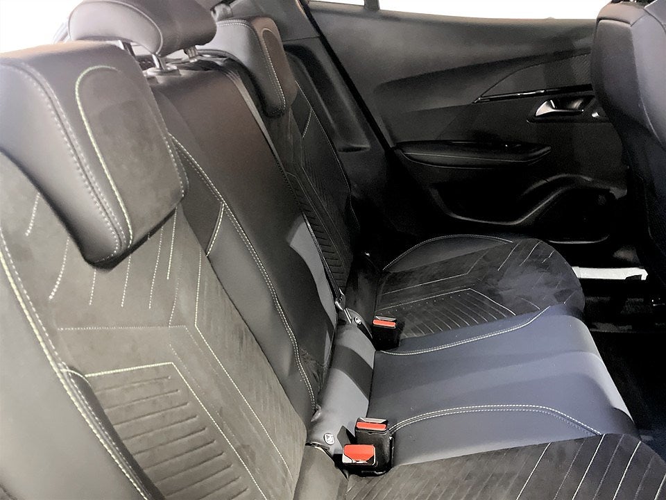 Bild på Peugeot 2008 GT 1.2 PT 130hk Aut - B-KAMERA, ELSTOL