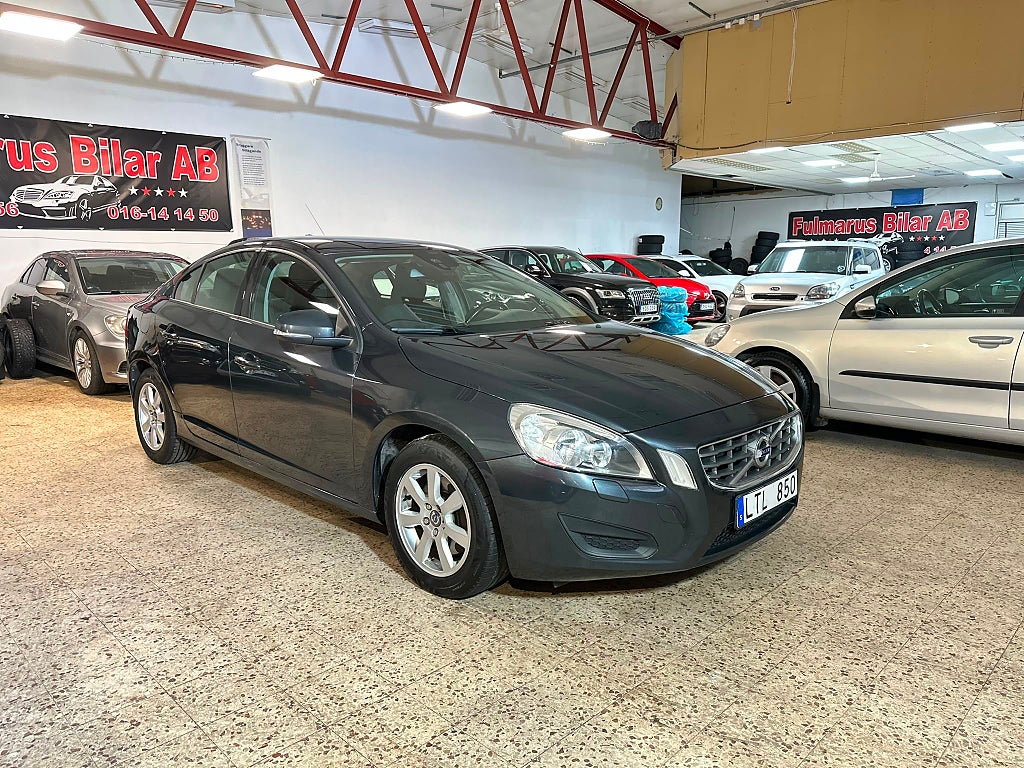 Volvo S60 D5 AWD Geartronic Kinetic Ny kamrem 