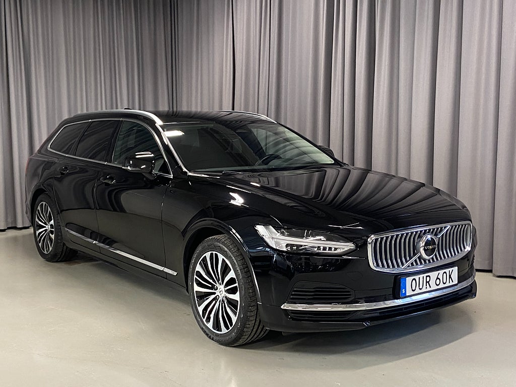 Volvo V90 Recharge T6 350hk AWD Core Bright Drag Navi Voc