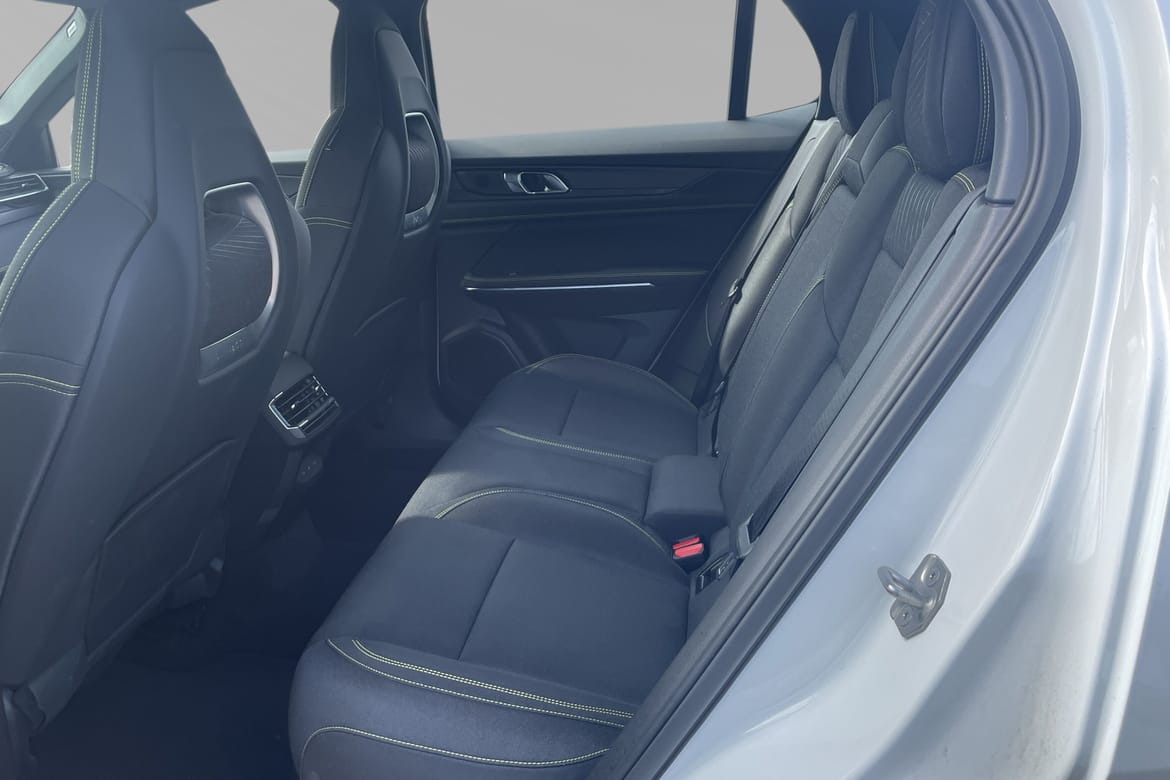 Lynk & Co 01 Core PHEV 2025, bild 7/29