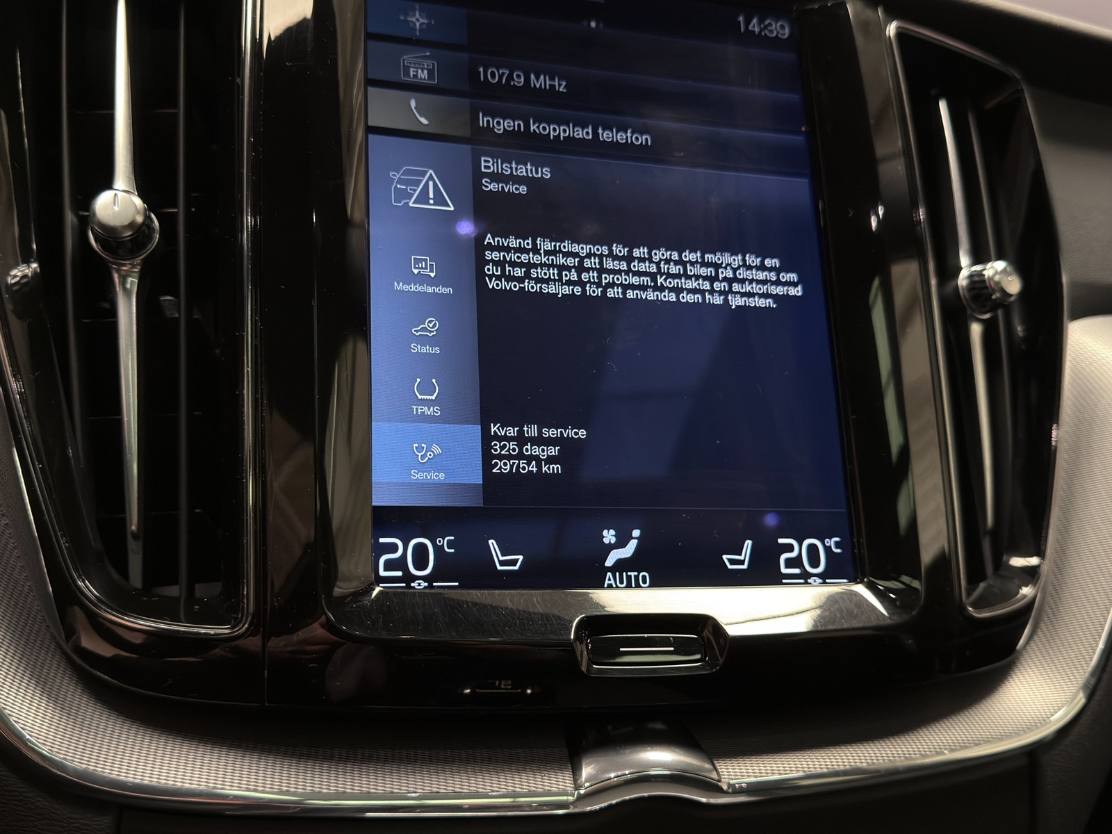 Volvo XC60 T5 AWD R-Design 254hk | Drag | Panorama | Klimatpaket 2018 - miniatyr 22