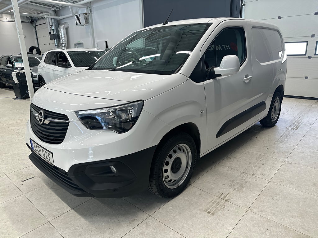 Opel Combo Cargo IP 1.5 BlueHDi 130 EAT Euro 6 / 4,99%