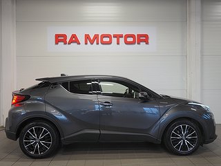 SUV Toyota C-HR 3 av 19