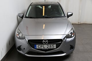 Halvkombi Mazda 2 5 av 23