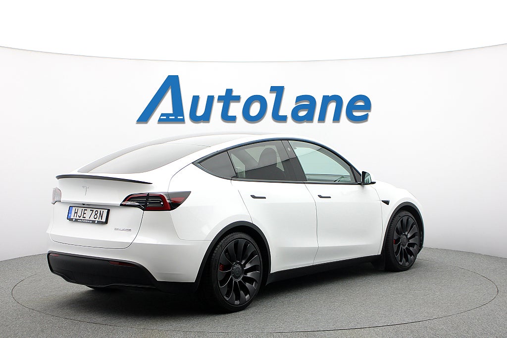 Tesla Model Y Performance 534hk Drag AWD
