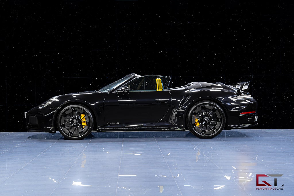 Porsche 911 992.2 Turbo S Cab MOMS Carbon Rims Lift ACC