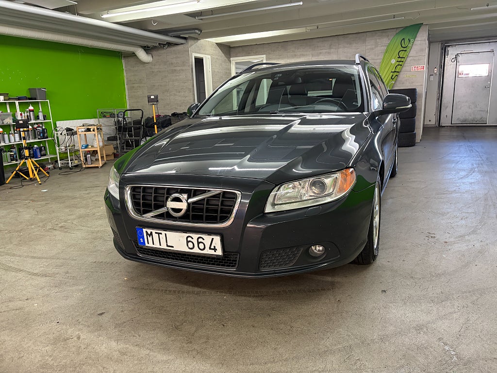 Volvo V70 D2 AUTOMAT 115HK MOMENTUM EURO 5