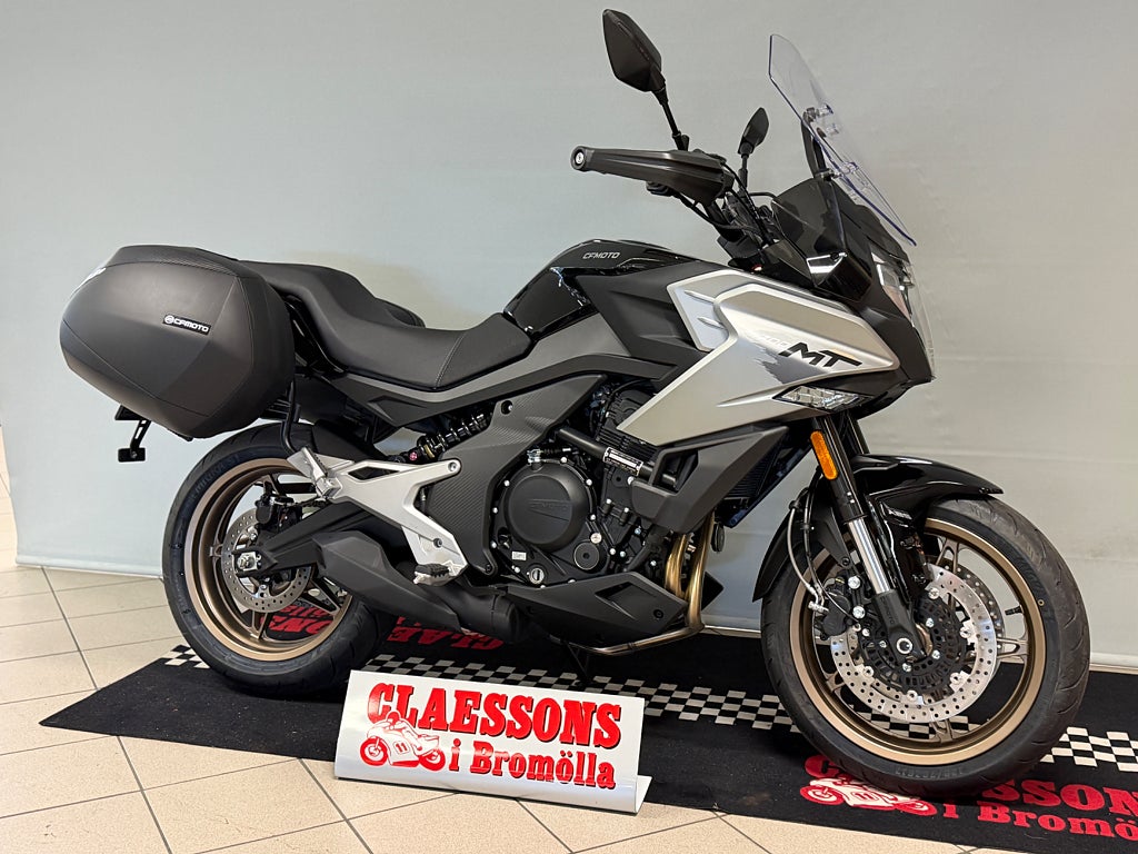 CFMOTO 700 MT 