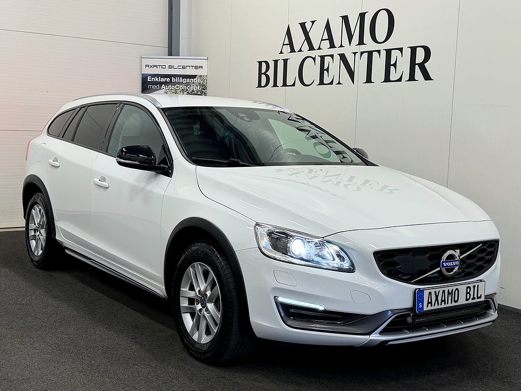 Volvo V60 Cross Country D4 AWD 190Hk Geartronic Business Edition*Ny Kamrem*Navi