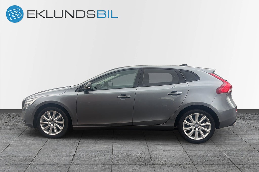 Volvo V40 2018