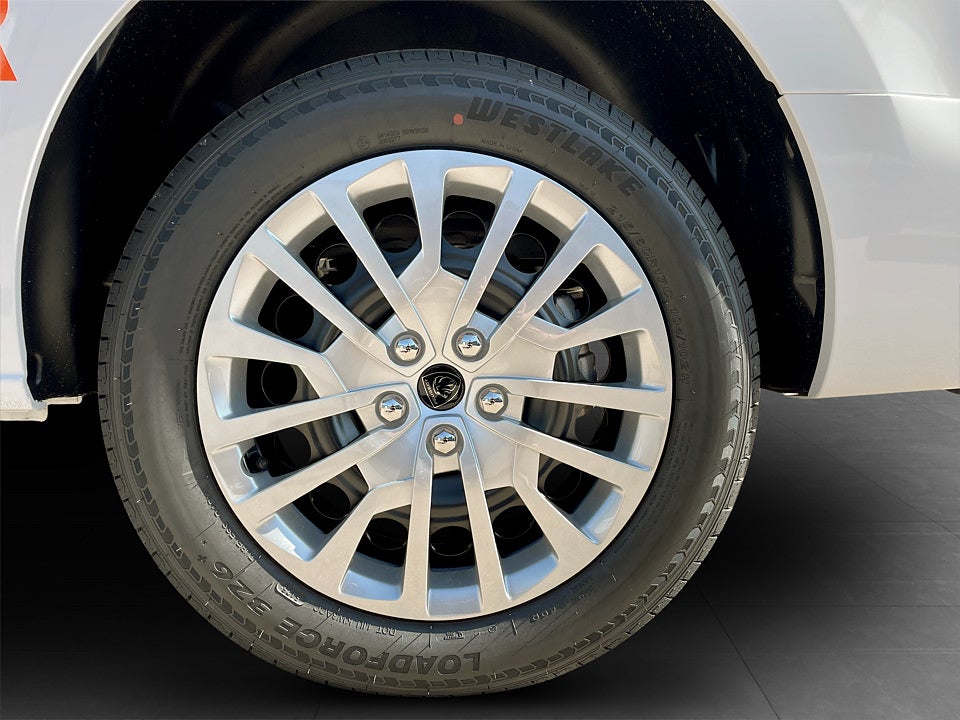 Bild på Peugeot Expert Crew Cab Plus 180hk Aut L3 - DEMO