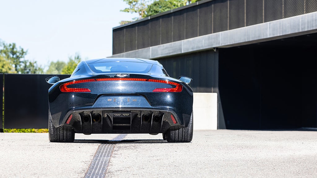 Den här Aston Martin One-77 har enbart rullat 178,5 mil. Foto: RM Sotheby's 