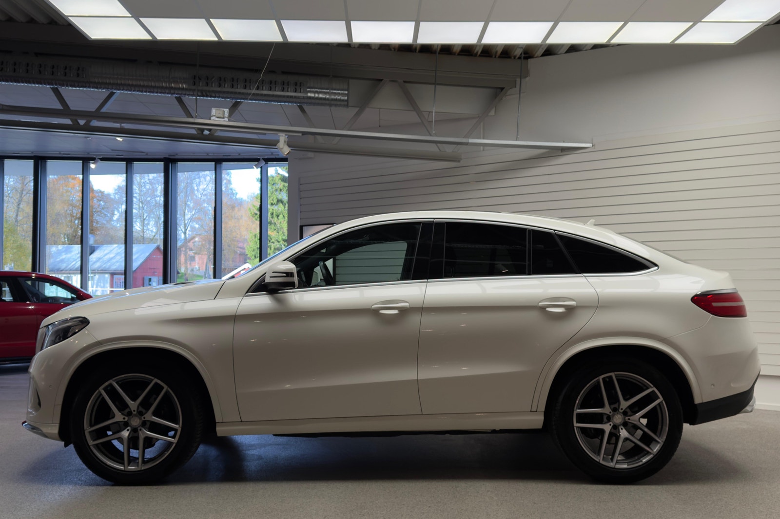 Mercedes-Benz GLE 350 d 4MATIC Coupé AMG Line|Pano|Drag|H/K 2019 - miniatyr 4