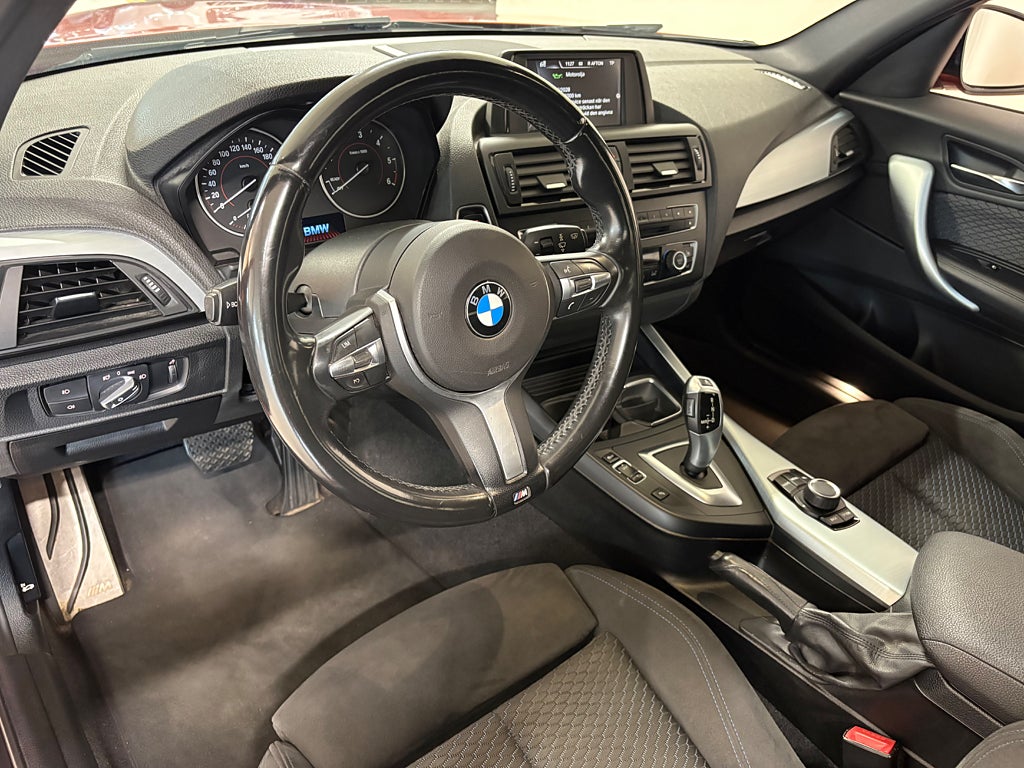 BMW 118d 5-dörrars Steptronic M Sport Automat,SoV Hjul Euro 5 thumbnail