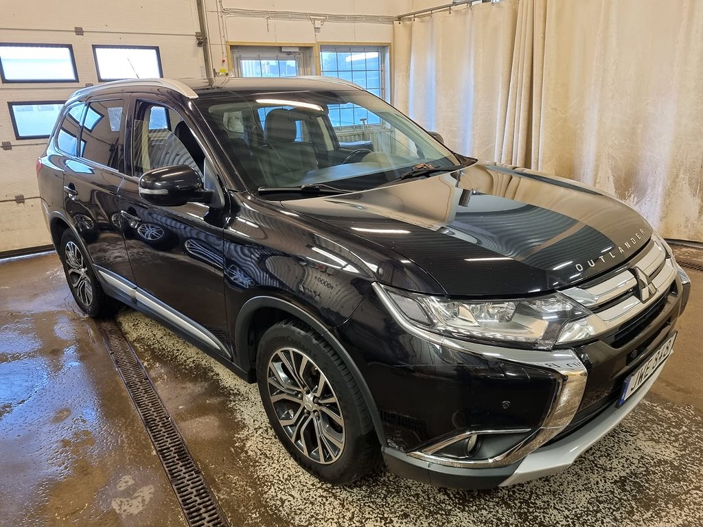 Mitsubishi Outlander 2.2 Di-D 4WD Business 7-sits 15000 Mil Nybes. UA