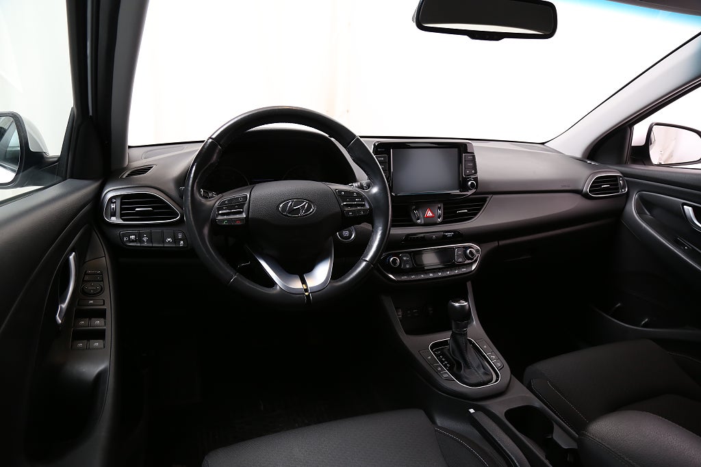 Hyundai i30 1,4 T-GDi 140hk Trend Kombi Aut Kamera Keyless Drag 2020