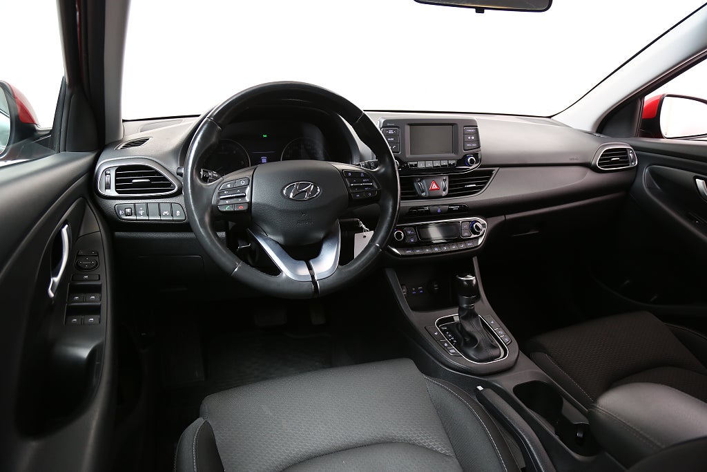 Hyundai i30 1,6 CRDi Comfort Kombi Aut Motorv Dragkrok 2018