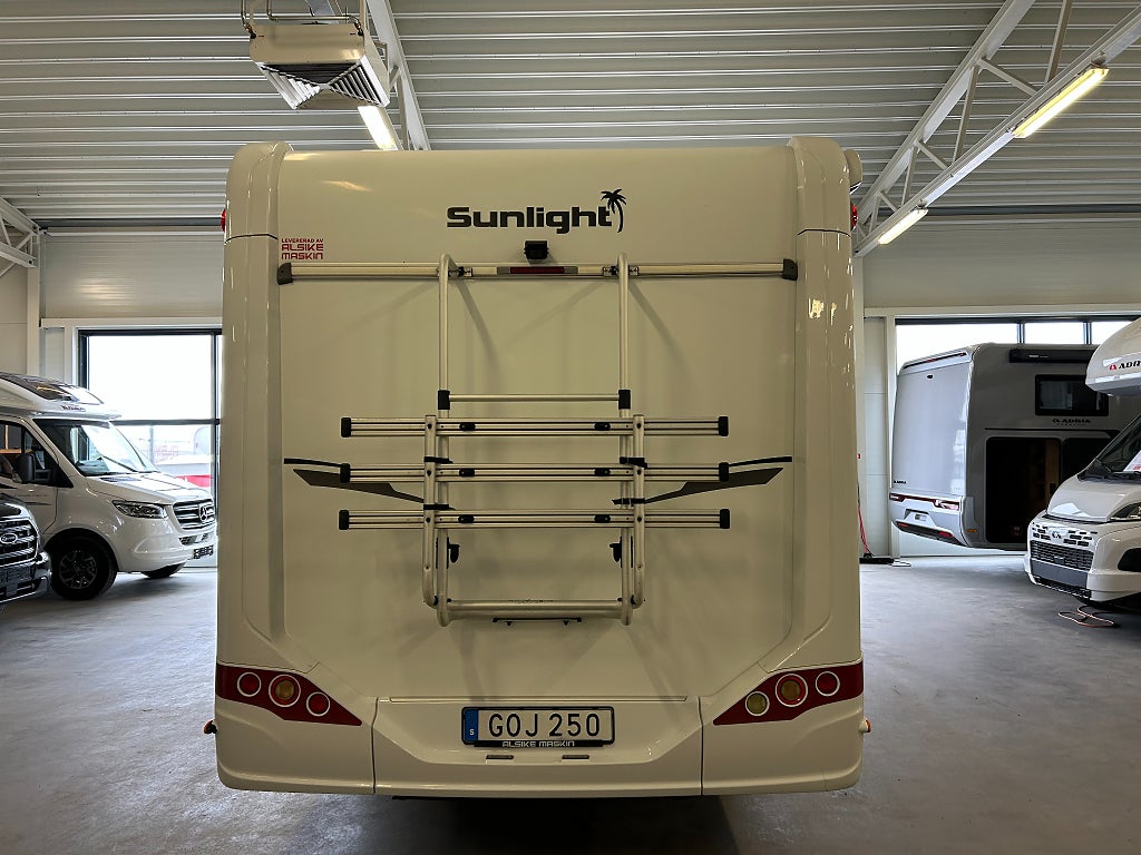 Sunlight Capron T68 / Taksäng /Solcell / Ugn / Utv. dusch  - Sunlight