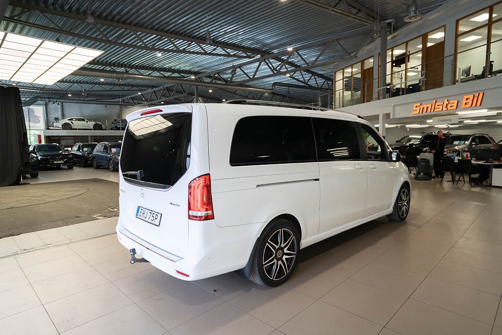 Mercedes-Benz V 300d 4M AMG 7-sits X-LÅNG EL-DÖRR BUR LÄDER D-VÄRM MOMS