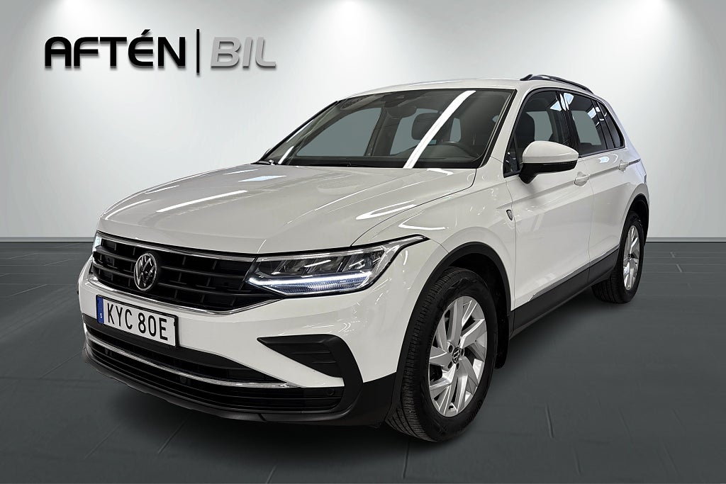 Volkswagen Tiguan 150hkP-Värmare Backkamera Dragkrok Adaptiv Farthållare 