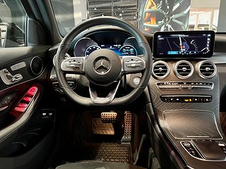 SUV Mercedes-Benz GLC 8 av 17